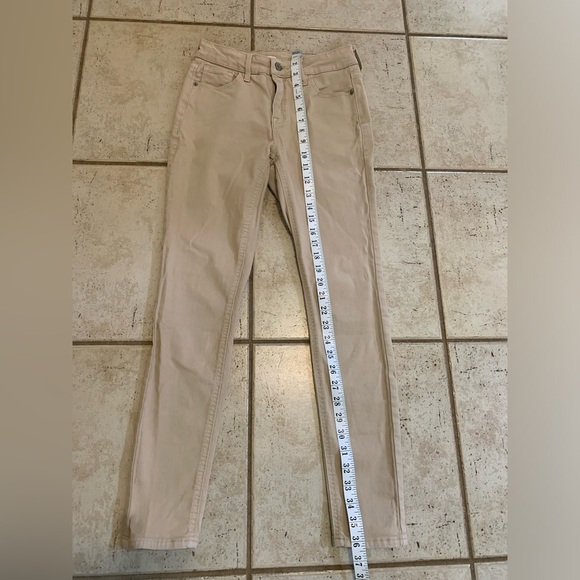 💙 Old Navy Rockstar Super Skinny High-Rise Pants - Petite 2 - Khaki Beige - Picture 6 of 6
